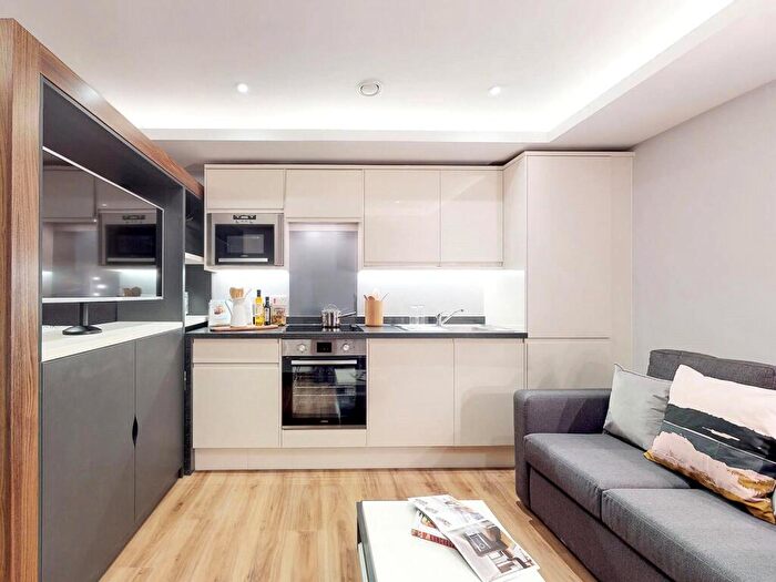 Apartment To Rent In Apt, Oasis Residence #, LS2