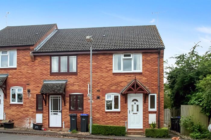 2 Bedroom End Of Terrace House For Sale In Whaddon - The Sandringhams, SP5