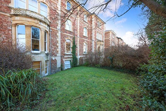 1 Bedroom Apartment For Sale In Apsley Road | Clifton, BS8
