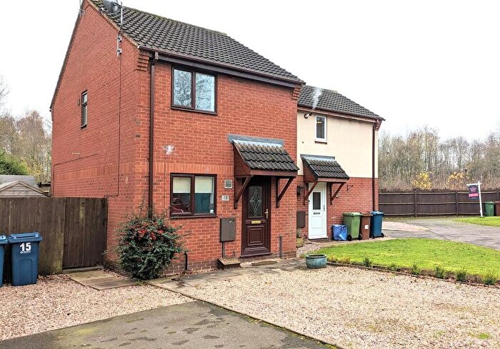 3 Bedroom Semi Detached House To Rent In Easby Close, Stafford. Staffs., ST17