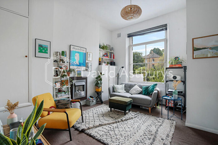 2 Bedroom Flat To Rent In Tufnell Park Road, Tufnell Park, London, N7