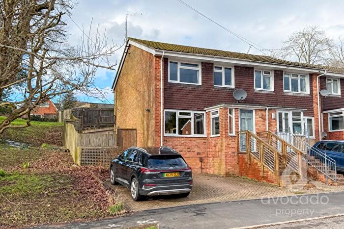 3 Bedroom End Of Terrace House For Sale In White Cottage Close, Farnham, Surrey, GU9