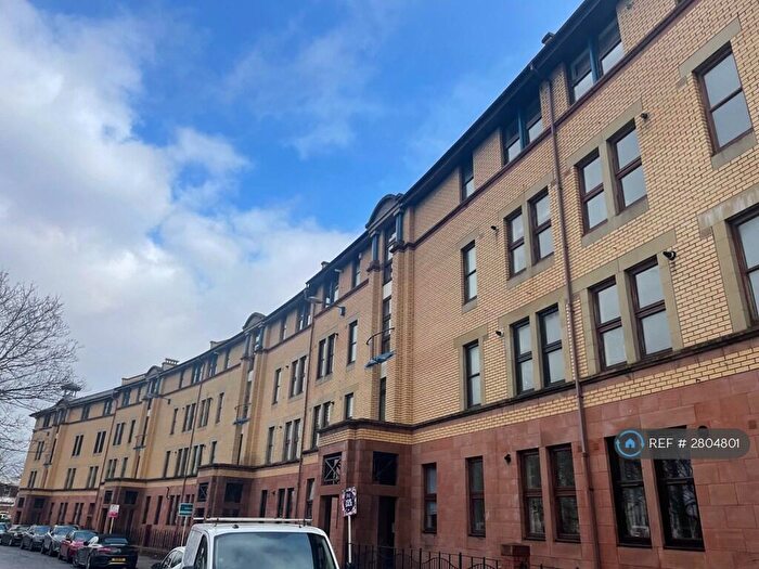 2 Bedroom Flat To Rent In St Ninian Terrace, Glasgow, G5