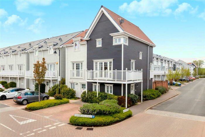 4 Bedroom End Of Terrace House To Rent In Maine Street, Reading, Berkshire, RG2