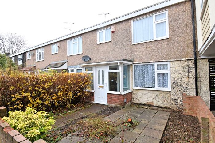 3 Bedroom Terraced House To Rent In Neville Shaw, Basildon, SS14