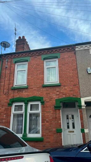 3 Bedroom Property To Rent In Euston Road, Northampton, NN4