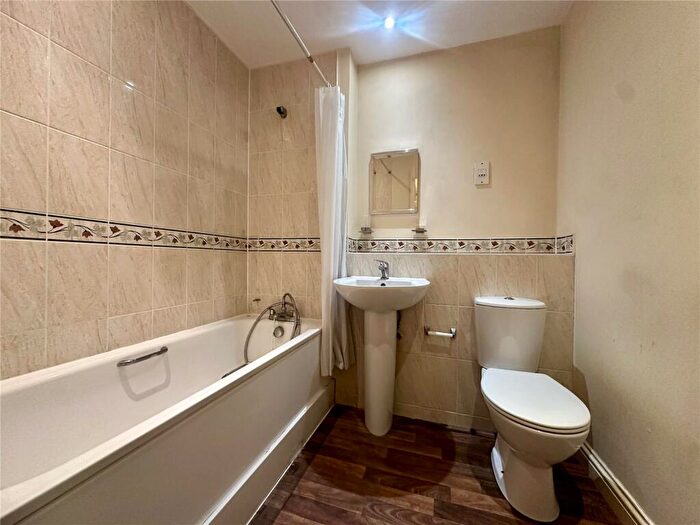 2 Bedroom Apartment To Rent In Ashdene Gardens, Reading, Berkshire, RG30