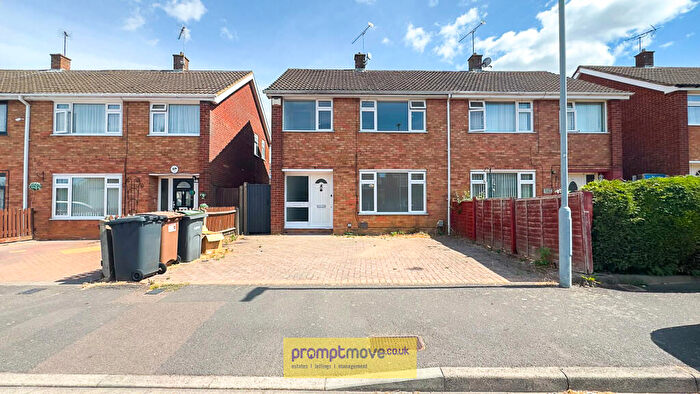 3 Bedroom Semi-Detached House For Sale In Radnor Road Luton, LU4