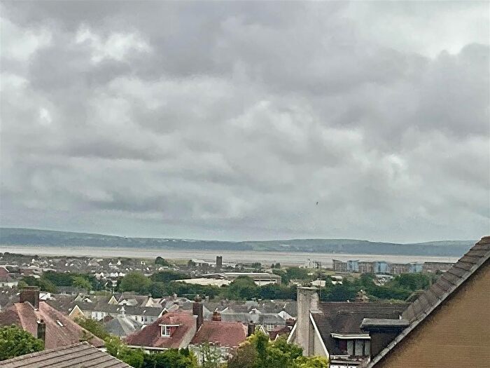 1 Bedroom Flat For Sale In Old Road, Llanelli, SA15