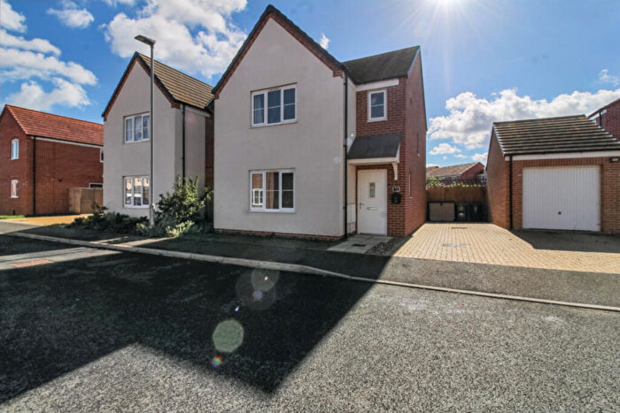 3 Bedroom Detached House For Sale In Ellis Drive, Great Yarmouth, NR31