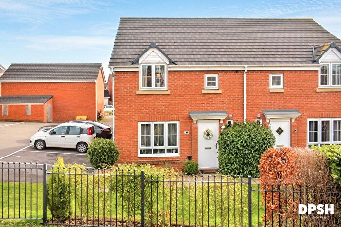 3 Bedroom Semi-Detached House For Sale In Woodside Court, Middleton, Leeds, LS10