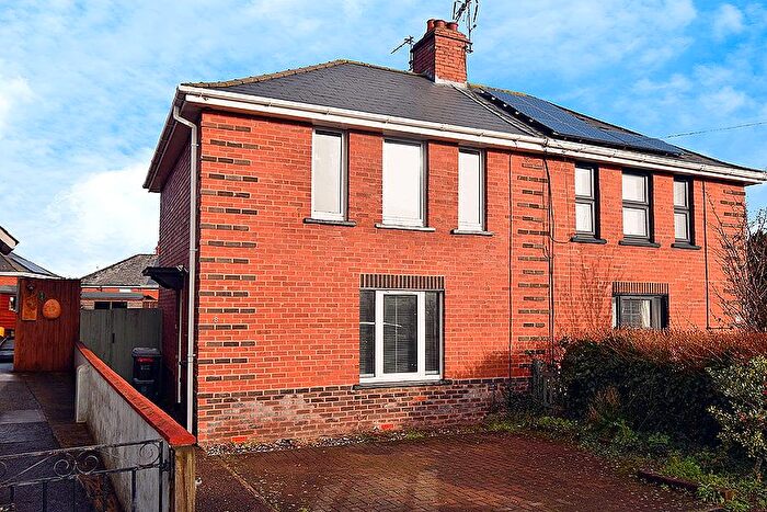 3 Bedroom Semi Detached House For Sale In Peryam Crescent, Exeter, EX2