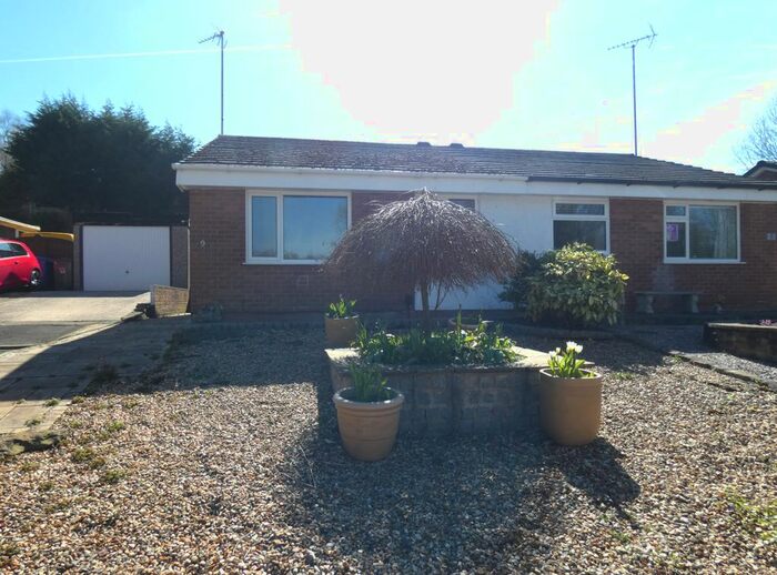2 Bedroom Semi-Detached Bungalow To Rent In Carr Field, Bamber Bridge, Preston, PR5