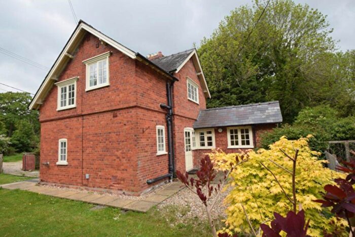 2 Bedroom House To Rent In Shirburn, Oxfordshire, OX49
