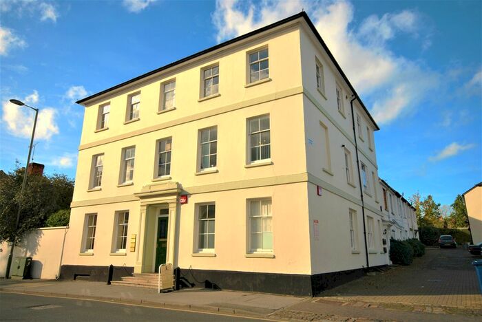 2 Bedroom Flat To Rent In Manory House, West Street, Farnham, Surrey, GU9
