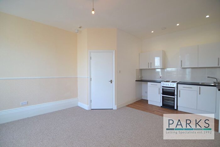 1 Bedroom Flat To Rent In Leopold Road, Brighton, East Sussex, BN1