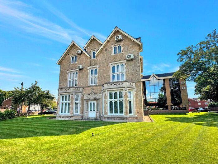 1 Bedroom Flat To Rent In London Road, Slough, SL3