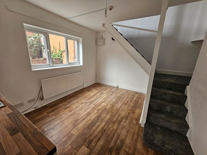 1 Bedroom Apartment To Rent In Dale Street, Leamington Spa, CV32