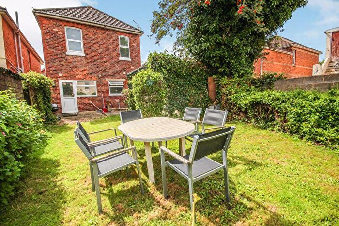6 Bedroom Detached House To Rent In Madison Avenue, Bournemouth, BH1