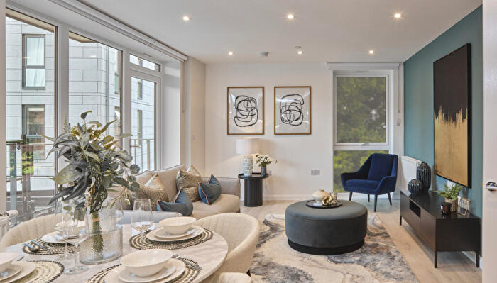 2 Bedroom Apartment For Sale In Copperhouse Green Lowfield Street Dartford, DA1