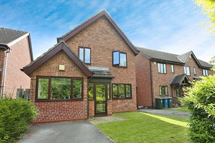 4 Bedroom Link Detached House For Sale In Easedale Close, Gamston, Nottingham, Nottinghamshire, NG2