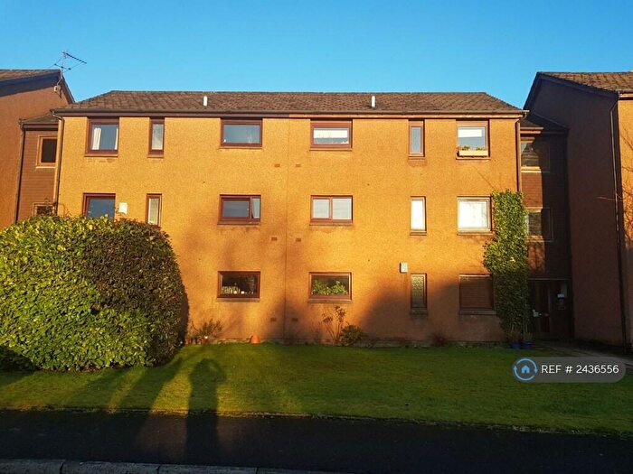 2 Bedroom Flat To Rent In Fortingall Place, Glasgow, G12