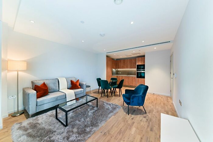 1 Bedroom Flat To Rent In Camley Street, King's Cross, London, N1C