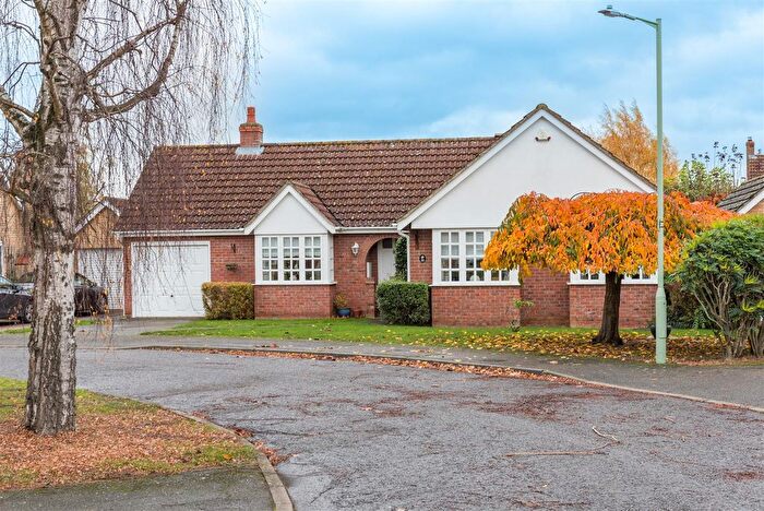 3 Bedroom Detached Bungalow For Sale In Sweet Briar Close, Leavenheath, CO6