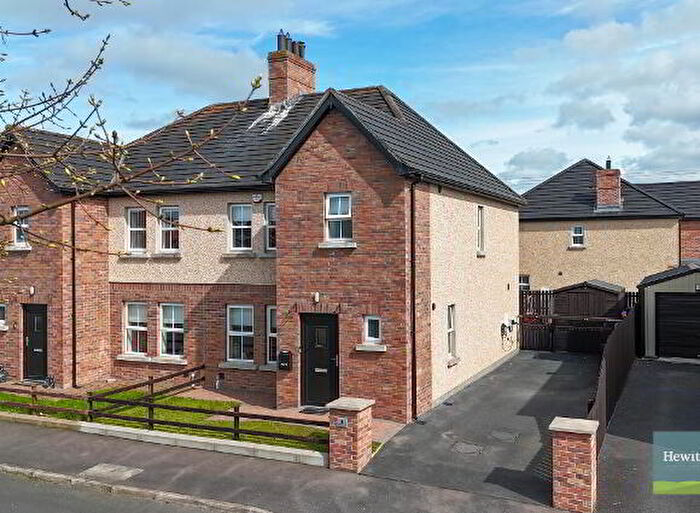 3 Bedroom Semi-Detached House For Sale In Cobblers Avenue, Dungannon, BT71