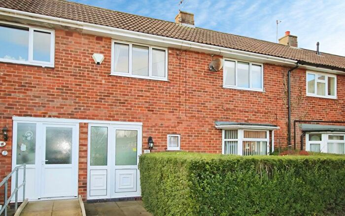 2 Bedroom Terraced House To Rent In Aylesby Close, Lincoln, LN1