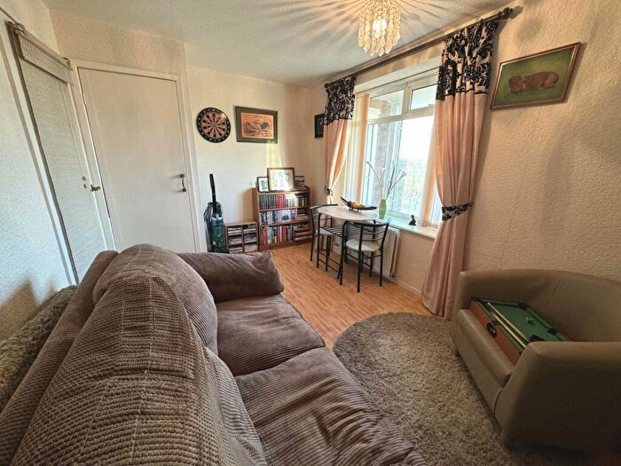 2 Bedroom Flat For Sale In Crescent Court, Promenade, Blackpool, FY4
