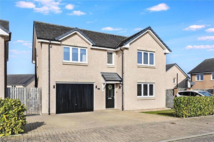 4 Bedroom Detached House For Sale In Magnus Drive, Dunfermline, Fife, KY11