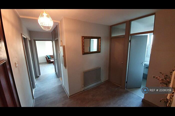 2 Bedroom Flat To Rent In Bromfield Court, London, SE16