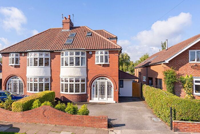 4 Bedroom Semi Detached House For Sale In Westlands Grove, York, YO31