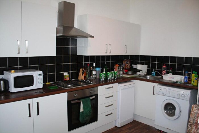 3 Bedroom Flat To Rent In Clarendon Road, Redland, Bristol, Bristol, BS6