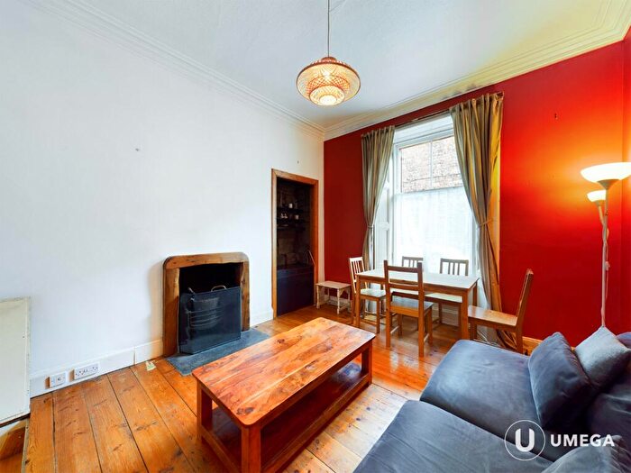 2 Bedroom Apartment To Rent In Gayfield Street, New Town, Edinburgh, EH1