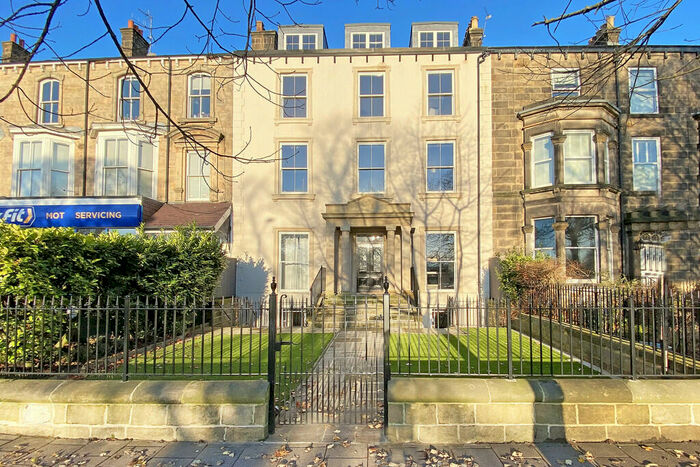 1 Bedroom Apartment To Rent In York Place, Harrogate, HG1