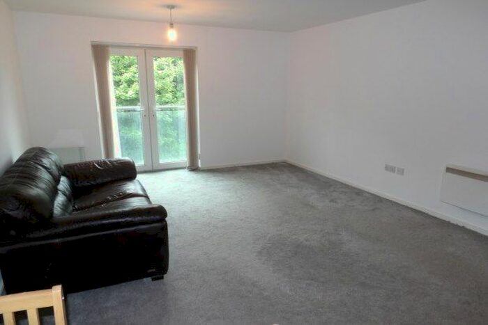 1 Bedroom Flat To Rent In Hollin Bank Court, Blackburn, BB2