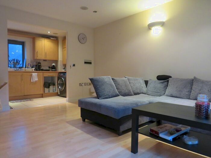 1 Bedroom Flat To Rent In Victoria Court, New Street, Chelmsford, CM1