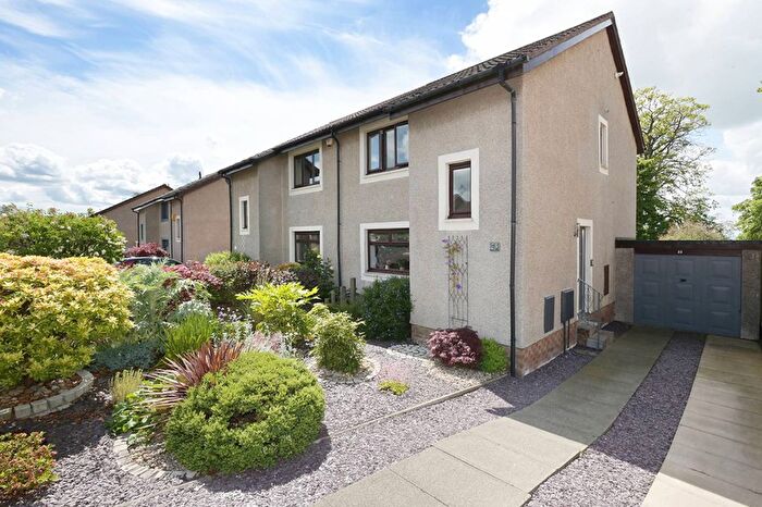 3 Bedroom Semi Detached House For Sale In Orwell Place, Dunfermline, Fife, KY12