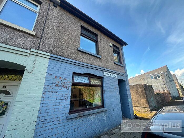 3 Bedroom End Of Terrace House For Sale In Collwyn Street, Tonyrefail, Porth, Rhondda Cynon Taff, CF39