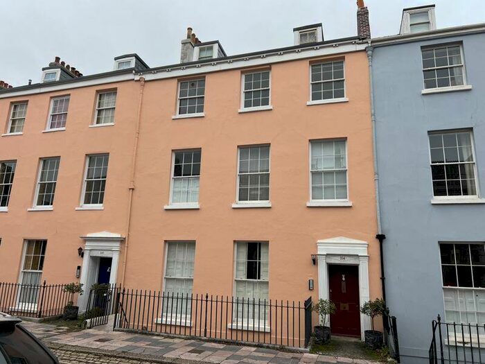 2 Bedroom Flat To Rent In Historic Durnford Street: A Two Bedroom Penthouse Apartment, PL1