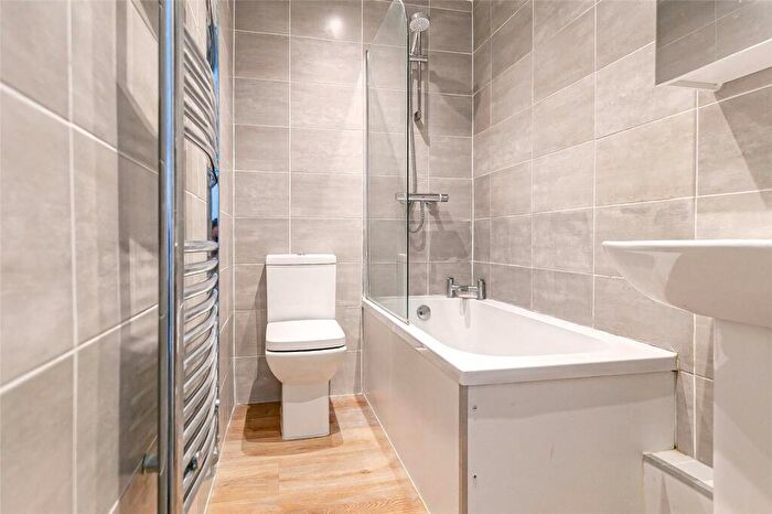 2 Bedroom Flat To Rent In Kennel Lodge Road, Bristol, BS3