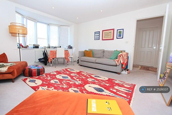 1 Bedroom Flat To Rent In Suffolk House, London, NW8