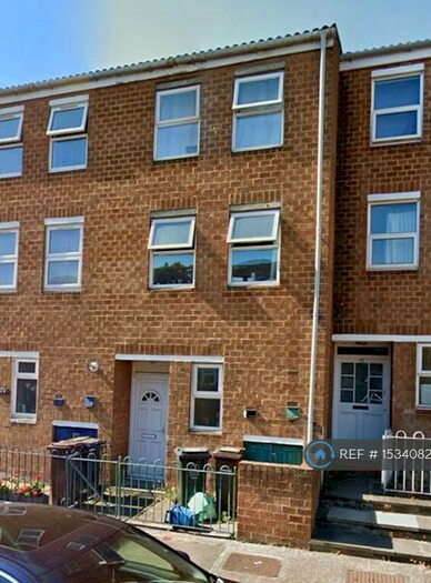 4 Bedroom Terraced House To Rent In Malpas Road, London, E8