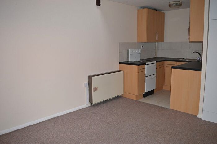 1 Bedroom Terraced House To Rent In Weggs Farm Road, Northampton, NN5