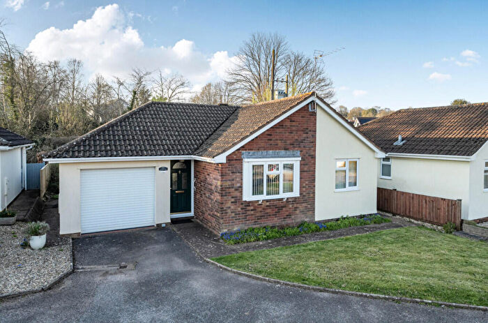 2 Bedroom Bungalow For Sale In Meadow View, Uffculme, Cullompton, EX15