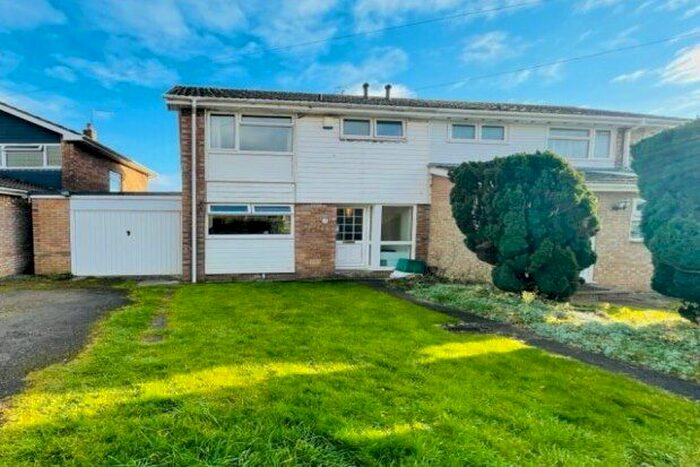 3 Bedroom Property To Rent In Weston Wood Road, Bristol, BS20