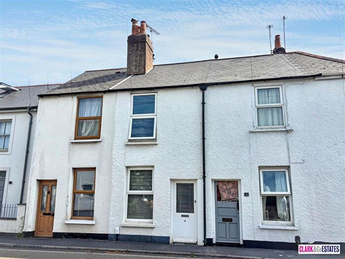1 Bedroom Terraced House For Sale In High Street, Topsham, EX3