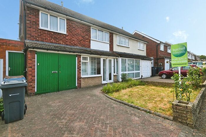 3 Bedroom Semi Detached House For Sale In Birch Croft, Erdington, Birmingham, B24